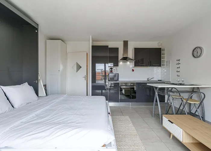 Appartement Confortable à Deux Pas De La Terrasse *