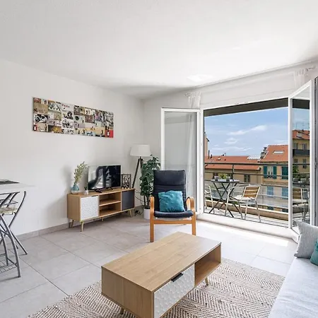 Апартаменты Confortable A Deux Pas De La Terrasse