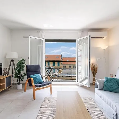 아파트 Confortable A Deux Pas De La Terrasse 니스