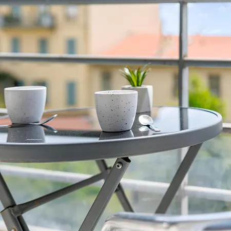 Confortable A Deux Pas De La Terrasse * 니스