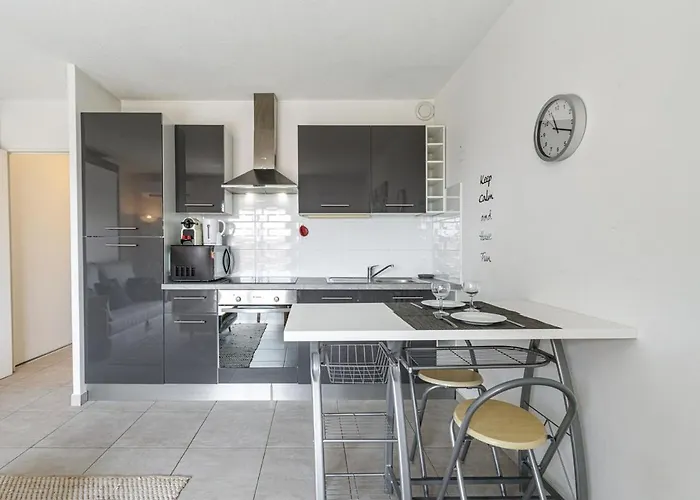 Confortable A Deux Pas De La Terrasse * Nizza