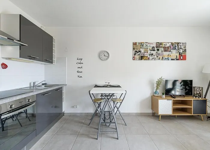 Confortable A Deux Pas De La Terrasse 尼斯